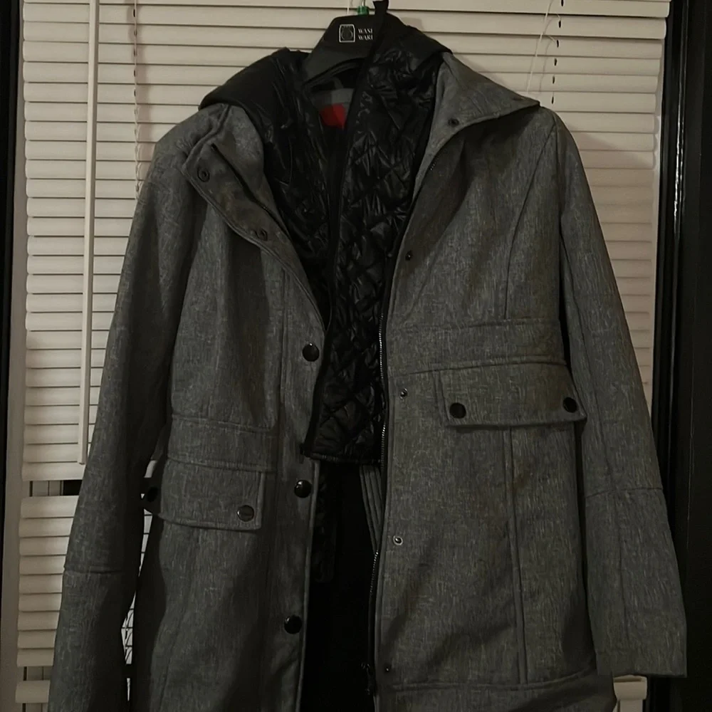 Used small jacket - Picture 2 of 3